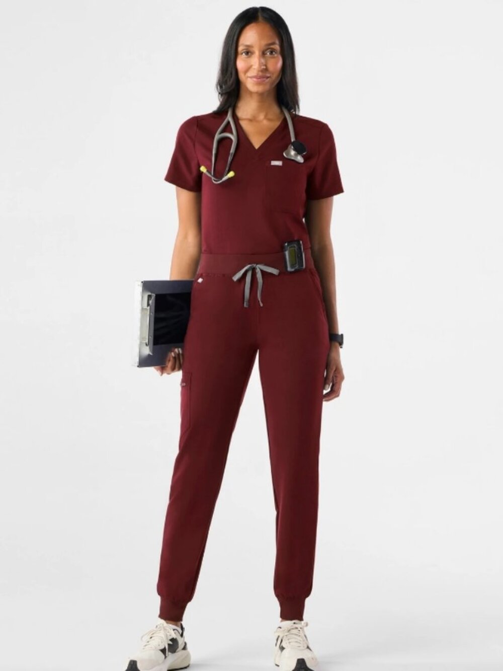 Like New! FIGS Zamora™ Casual Scrub Pant Joggers Burgundy PO#1645 in M